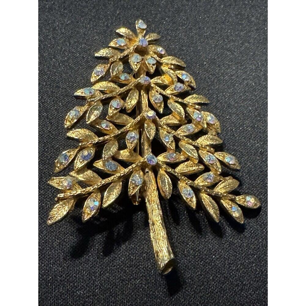 MyLu Vintage Gold Tone Crystal Christmas Tree Brooch Rare